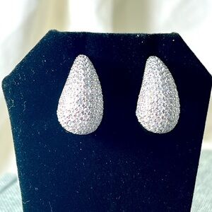 Fashion Jewelry Ladys 1” Inch Drops Covered In CZ Stones/ Simulated Diamonds☑️